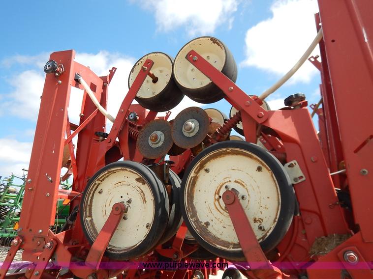 image for item K7365 International 800 Cyclo Air planter