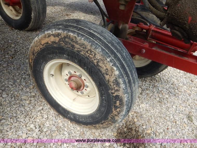 image for item K7365 International 800 Cyclo Air planter