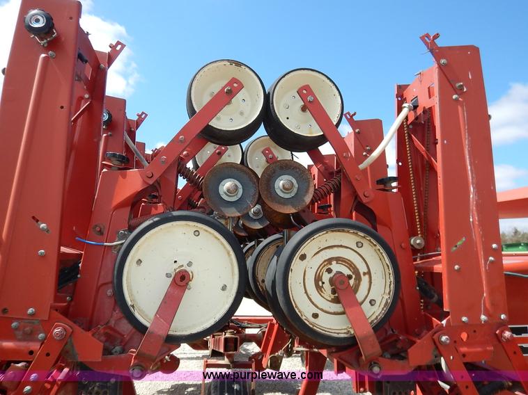 image for item K7365 International 800 Cyclo Air planter