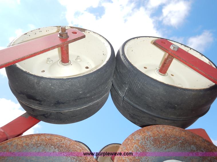 image for item K7365 International 800 Cyclo Air planter