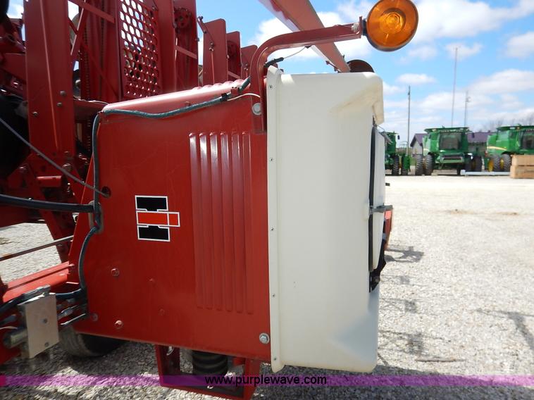 image for item K7365 International 800 Cyclo Air planter