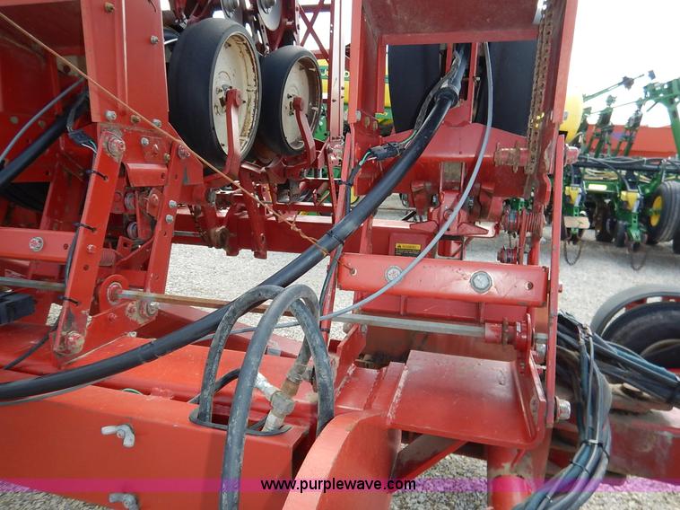 image for item K7365 International 800 Cyclo Air planter