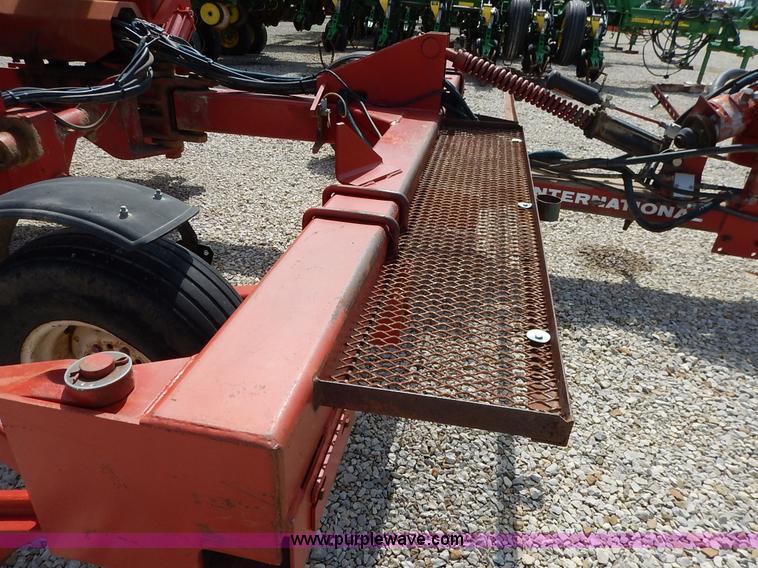 image for item K7365 International 800 Cyclo Air planter