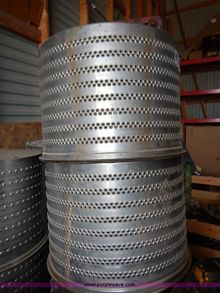 image for item K7365 International 800 Cyclo Air planter