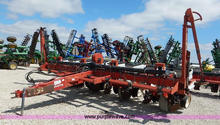 image for item K7366 White 6100 planter