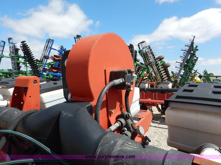 image for item K7366 White 6100 planter