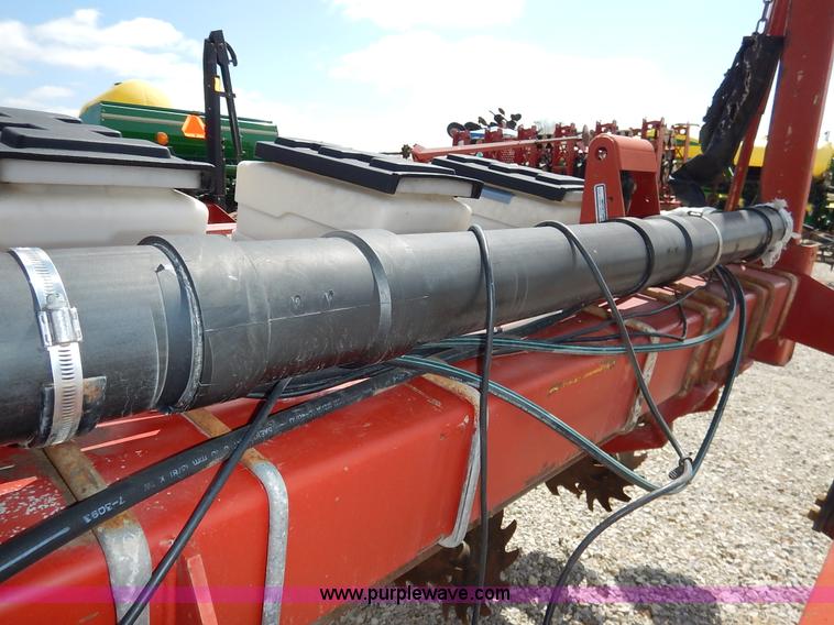 image for item K7366 White 6100 planter