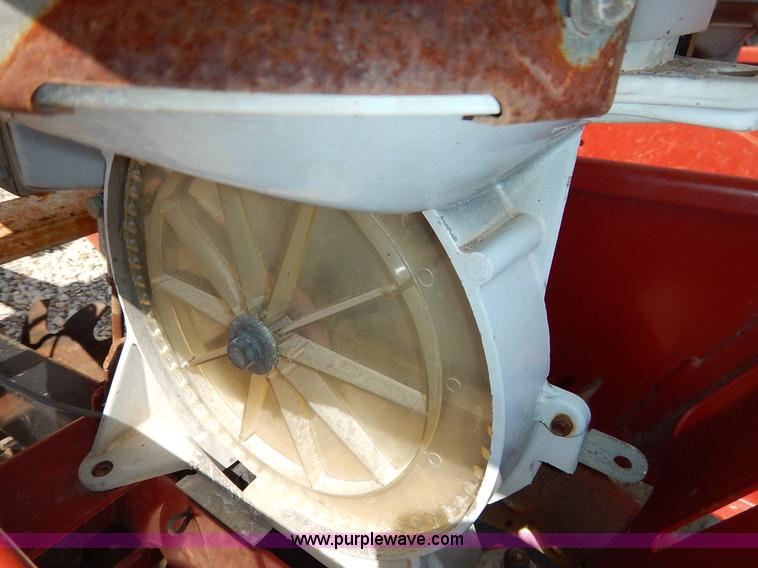 image for item K7366 White 6100 planter