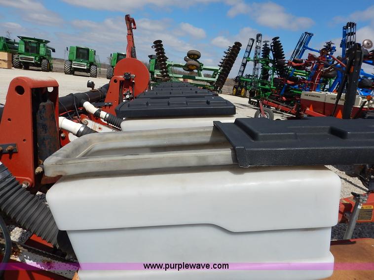 image for item K7366 White 6100 planter