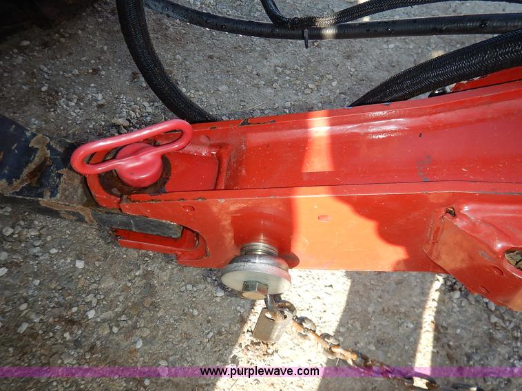 image for item K7369 2009 New Holland BR7090 round baler