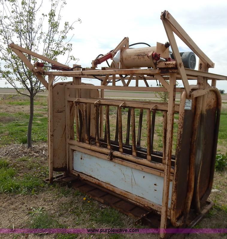 image for item K7391 Squeeze chute