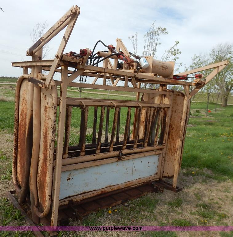 image for item K7391 Squeeze chute