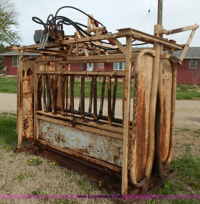 image for item K7391 Squeeze chute