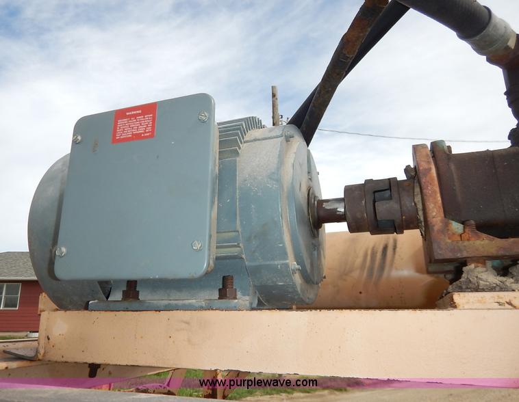 image for item K7391 Squeeze chute