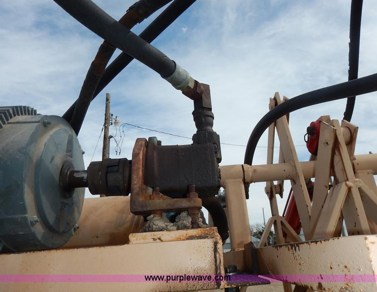 image for item K7391 Squeeze chute