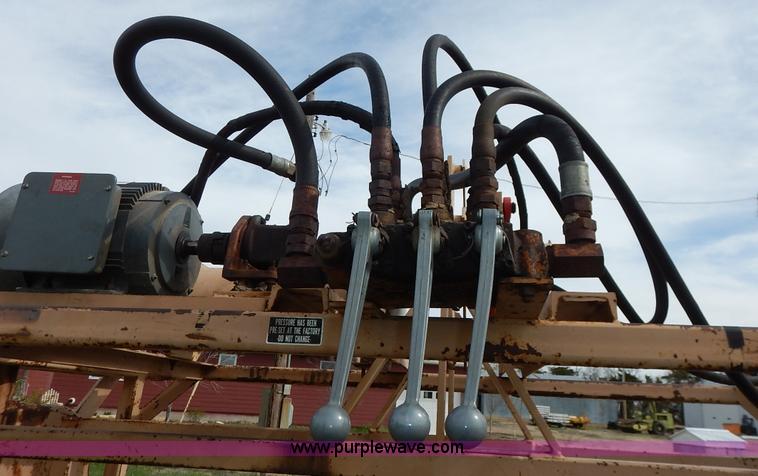 image for item K7391 Squeeze chute