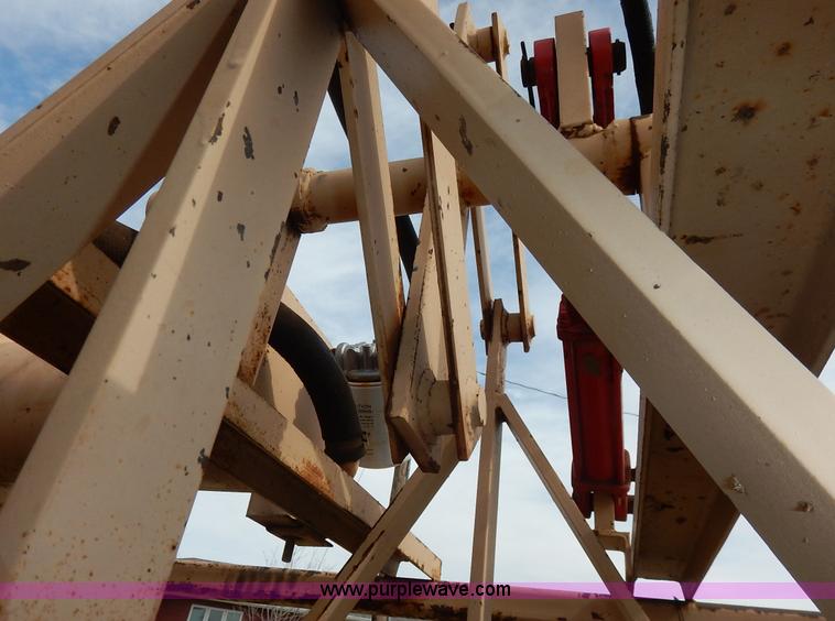 image for item K7391 Squeeze chute