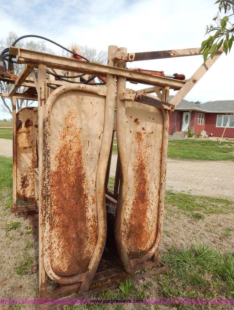 image for item K7391 Squeeze chute