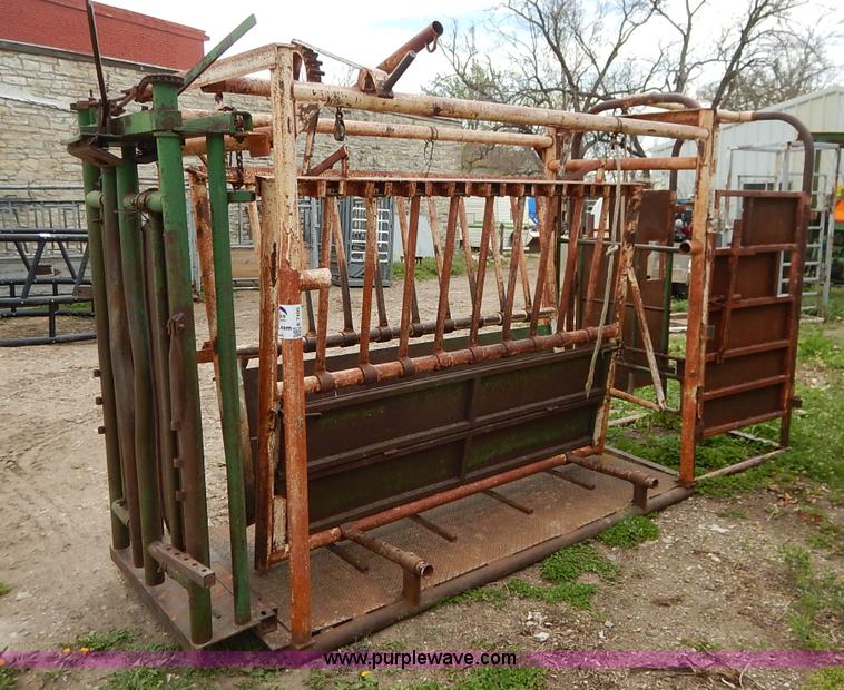 image for item K7400 Squeeze chute with Palpation cage