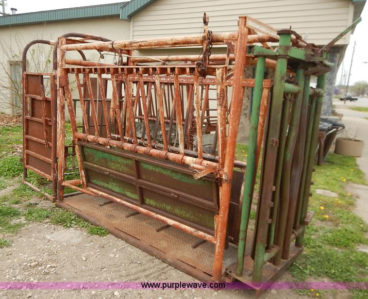 image for item K7400 Squeeze chute with Palpation cage