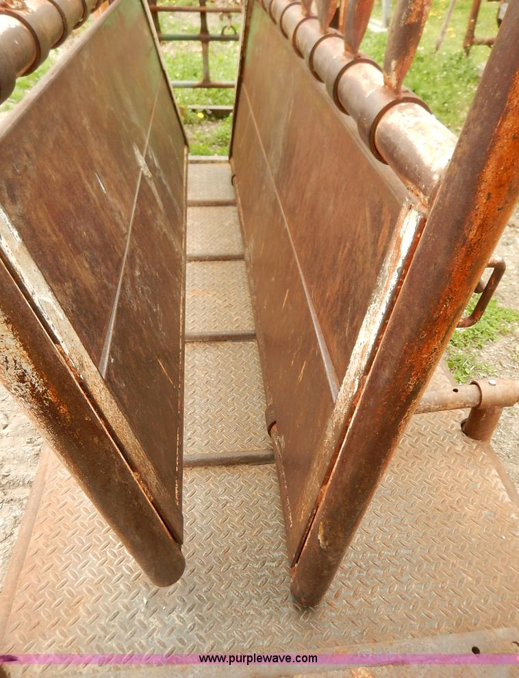 image for item K7400 Squeeze chute with Palpation cage