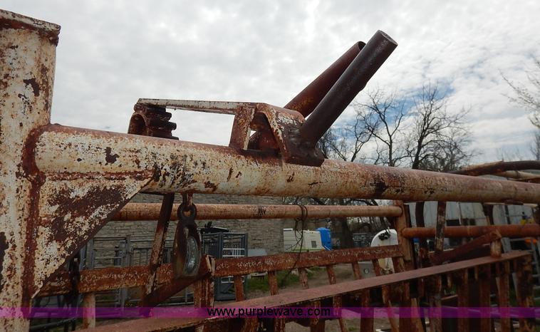 image for item K7400 Squeeze chute with Palpation cage