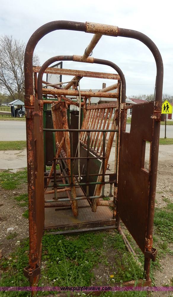 image for item K7400 Squeeze chute with Palpation cage