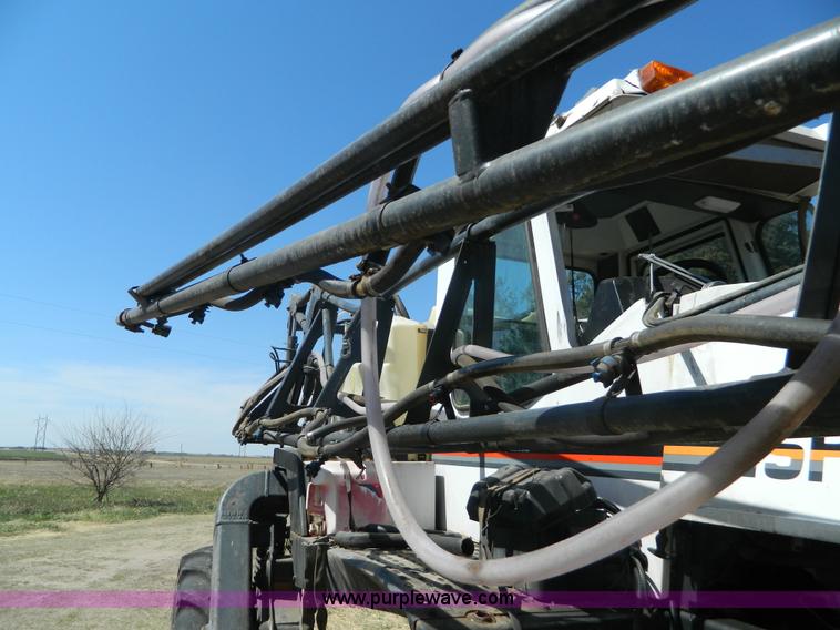 image for item K8027 1997 SpraCoupe 3440 self-propelled sprayer