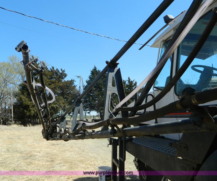 image for item K8027 1997 SpraCoupe 3440 self-propelled sprayer