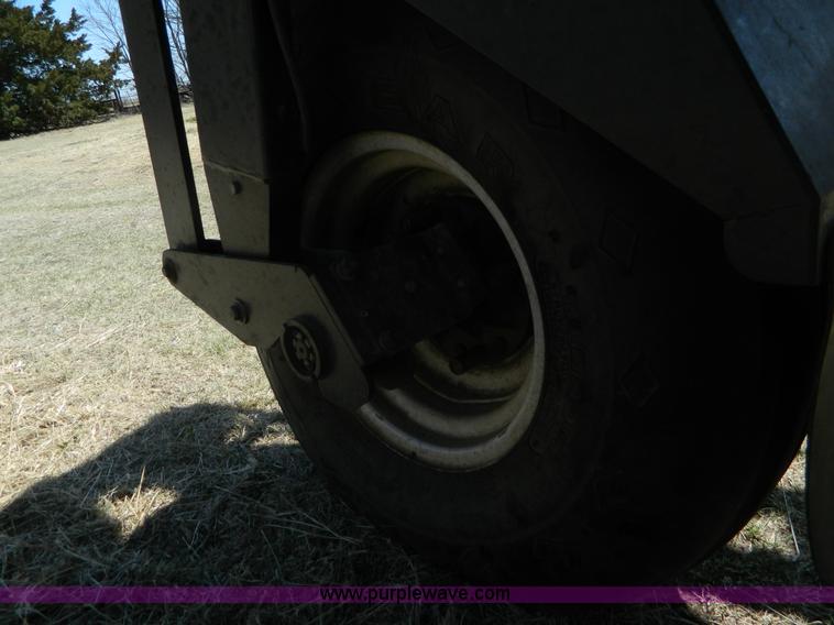 image for item K8027 1997 SpraCoupe 3440 self-propelled sprayer