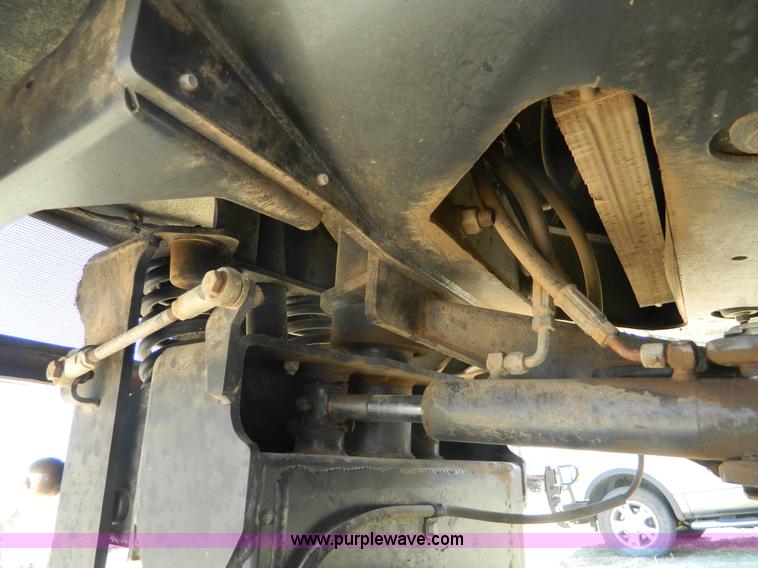 image for item K8027 1997 SpraCoupe 3440 self-propelled sprayer