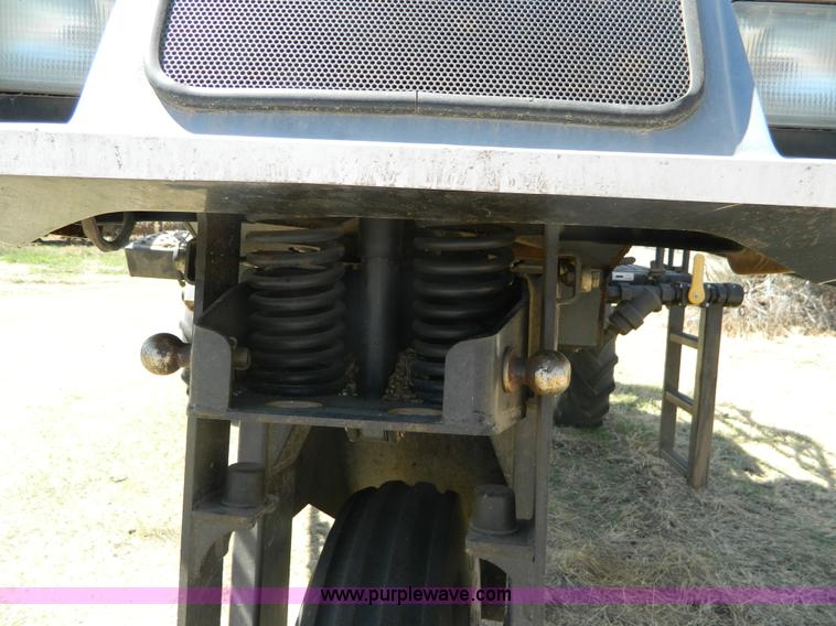 image for item K8027 1997 SpraCoupe 3440 self-propelled sprayer
