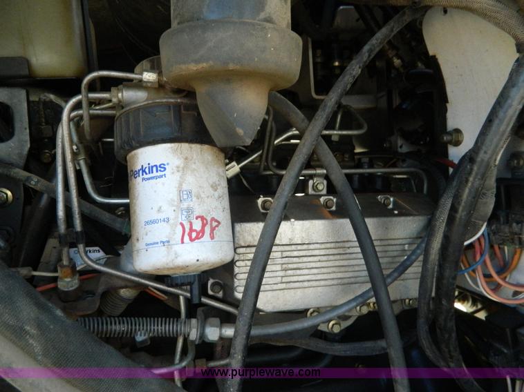 image for item K8027 1997 SpraCoupe 3440 self-propelled sprayer