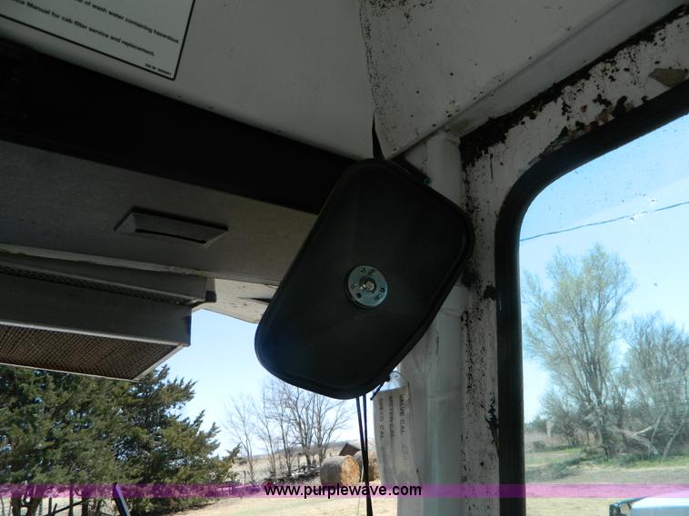 image for item K8027 1997 SpraCoupe 3440 self-propelled sprayer