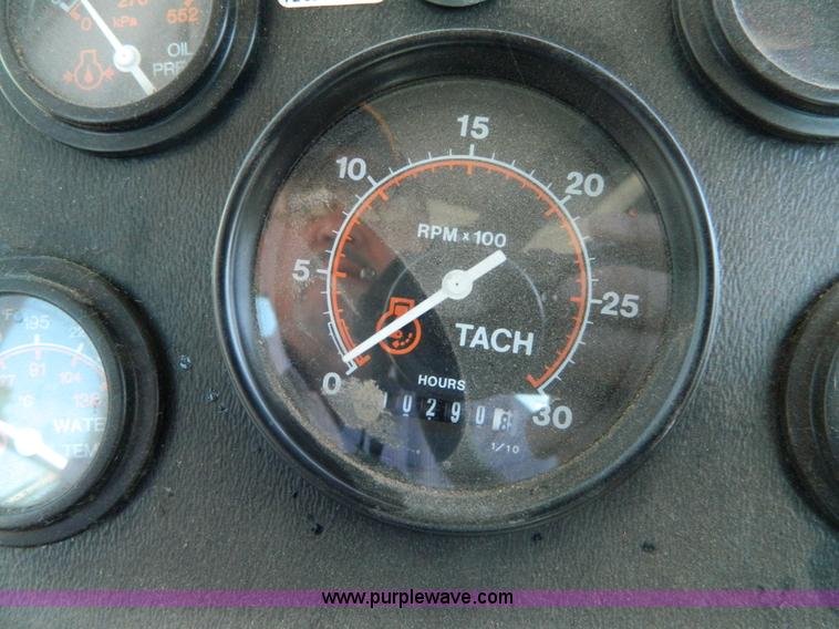 image for item K8027 1997 SpraCoupe 3440 self-propelled sprayer