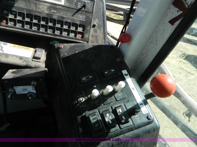 image for item K8027 1997 SpraCoupe 3440 self-propelled sprayer