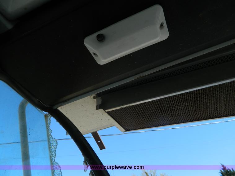 image for item K8027 1997 SpraCoupe 3440 self-propelled sprayer