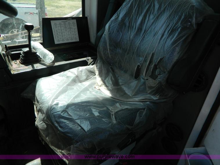 image for item K8027 1997 SpraCoupe 3440 self-propelled sprayer