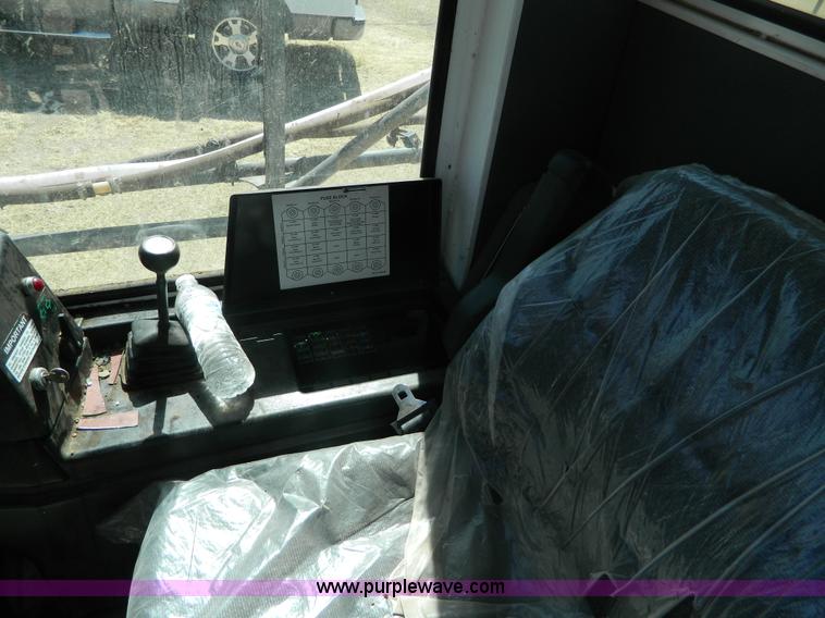 image for item K8027 1997 SpraCoupe 3440 self-propelled sprayer