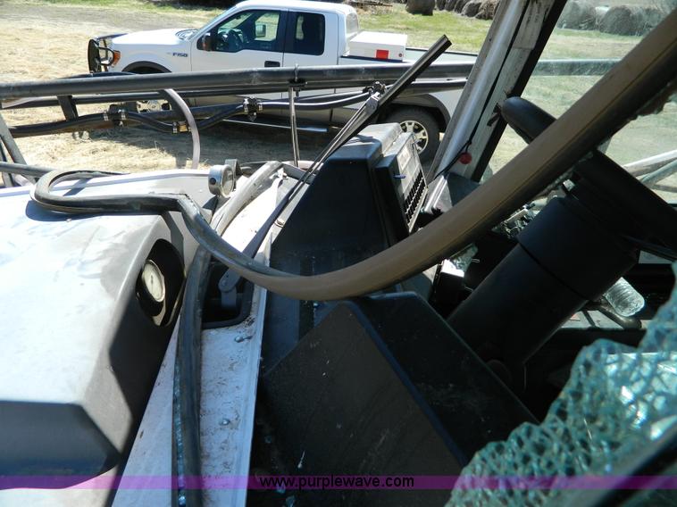 image for item K8027 1997 SpraCoupe 3440 self-propelled sprayer