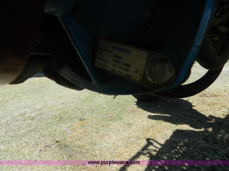 image for item K8027 1997 SpraCoupe 3440 self-propelled sprayer