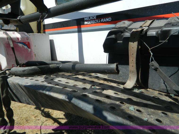 image for item K8027 1997 SpraCoupe 3440 self-propelled sprayer