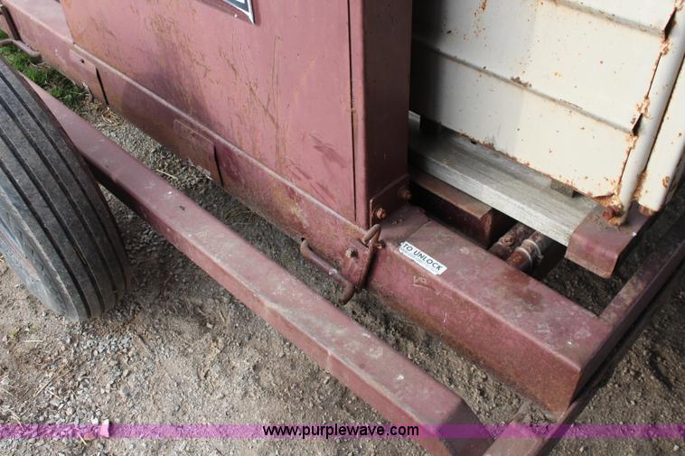 image for item K8775 Paul livestock scale