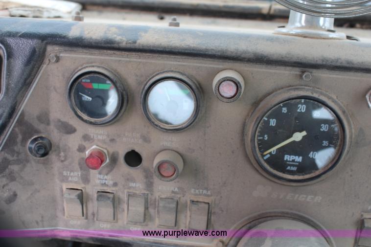 image for item K8874 1980 Steiger Panther III PTA325 4WD tractor