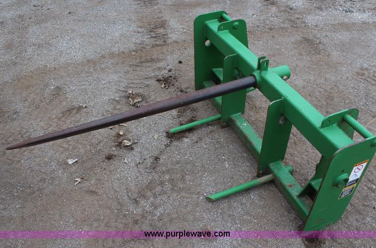 image for item K8875 John Deere bale spear