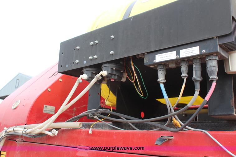 image for item K8923 2009 New Holland BR7090 round baler