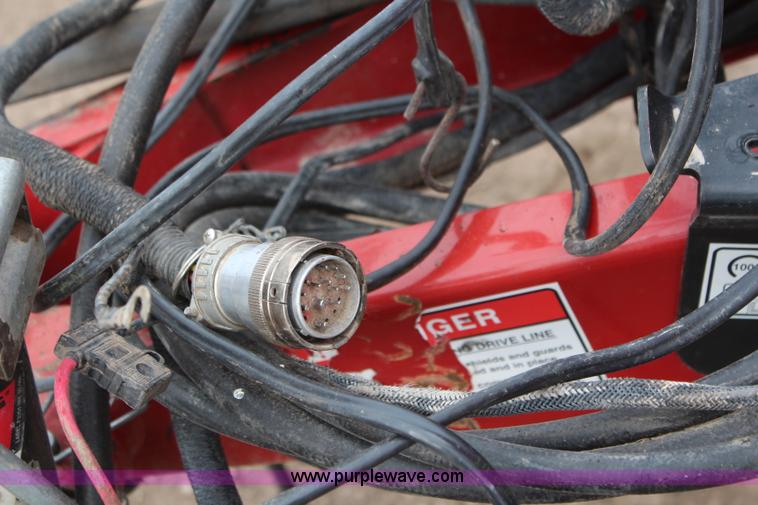 image for item K8923 2009 New Holland BR7090 round baler