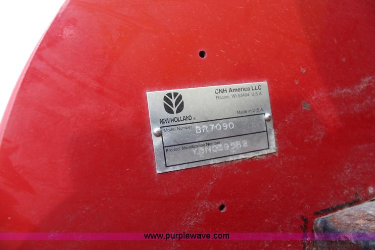 image for item K8923 2009 New Holland BR7090 round baler