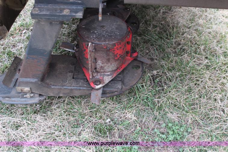 image for item K8991 Vicon KM3200 windrower