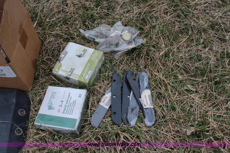 image for item K8991 Vicon KM3200 windrower